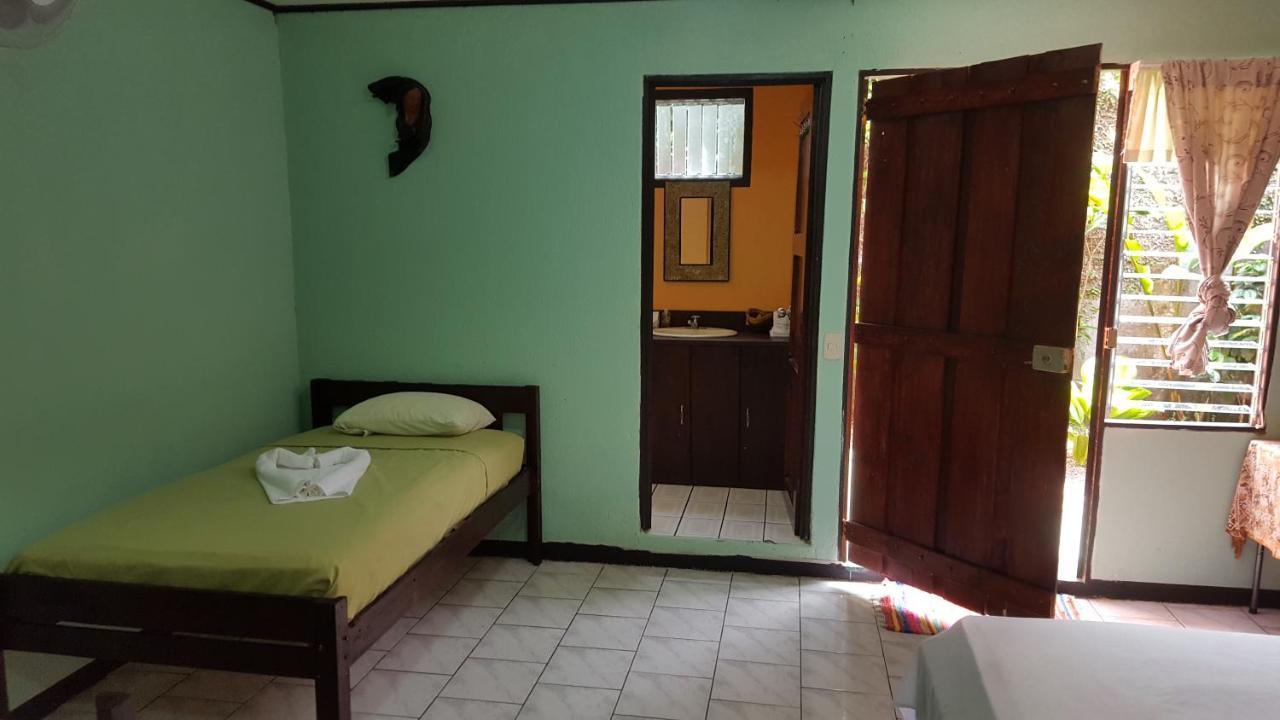 Red Frog Hotel La Fortuna Exterior photo