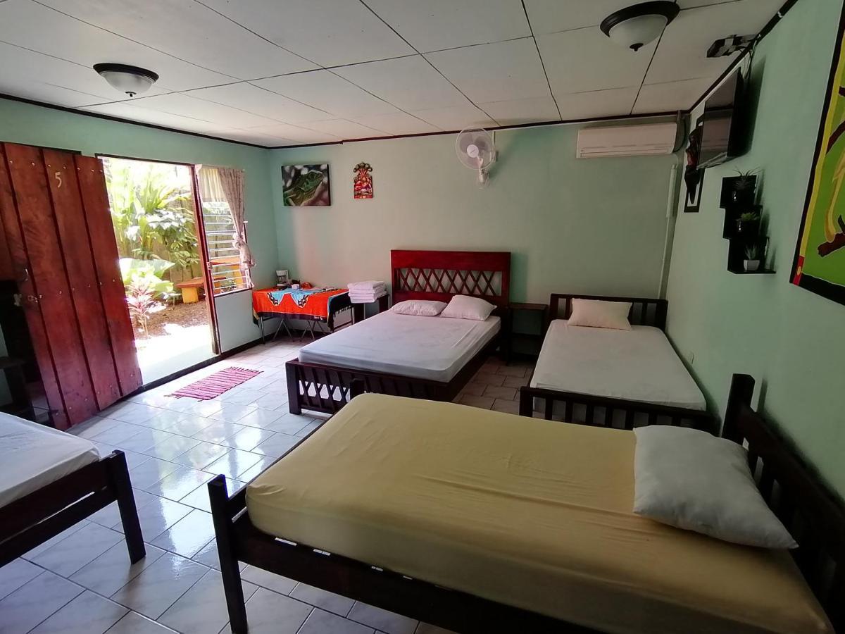 Red Frog Hotel La Fortuna Exterior photo